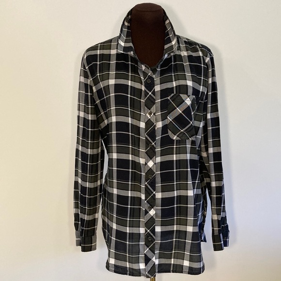 Athleta Tops - Athleta Sierra boyfriend button down blouse tunic L